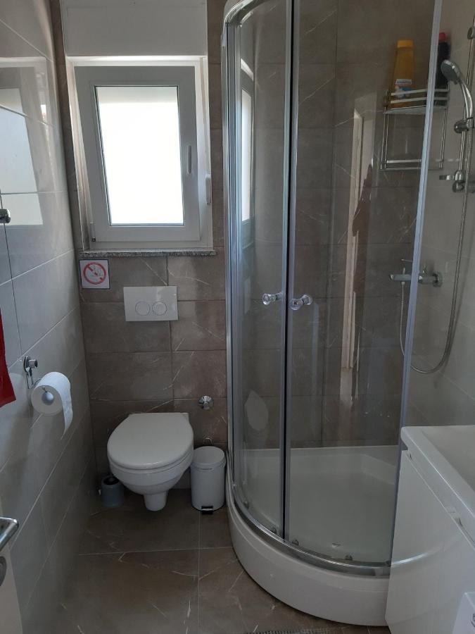 Gita Apartmani Čižići Екстериор снимка
