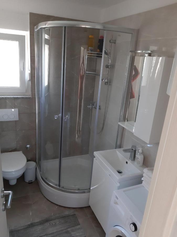 Gita Apartmani Čižići Екстериор снимка