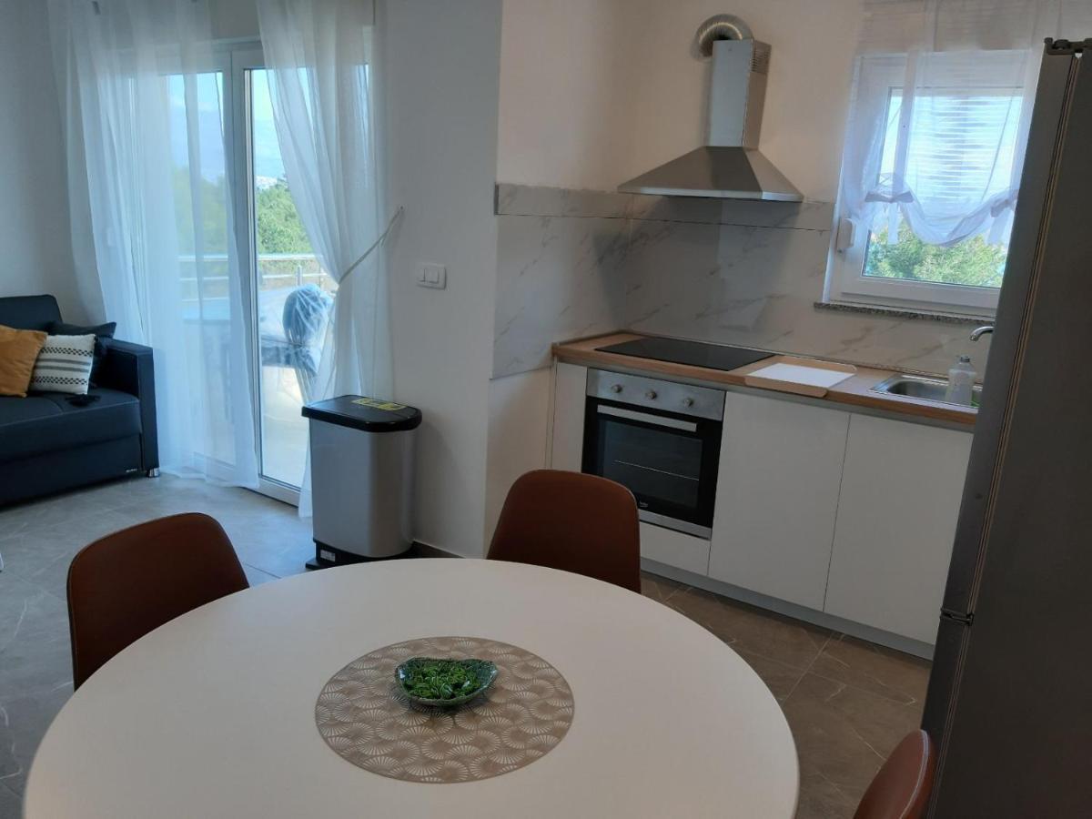 Gita Apartmani Čižići Екстериор снимка