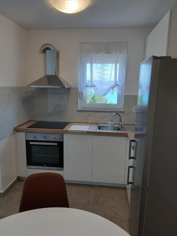 Gita Apartmani Čižići Екстериор снимка