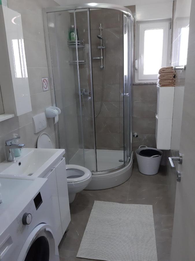 Gita Apartmani Čižići Екстериор снимка